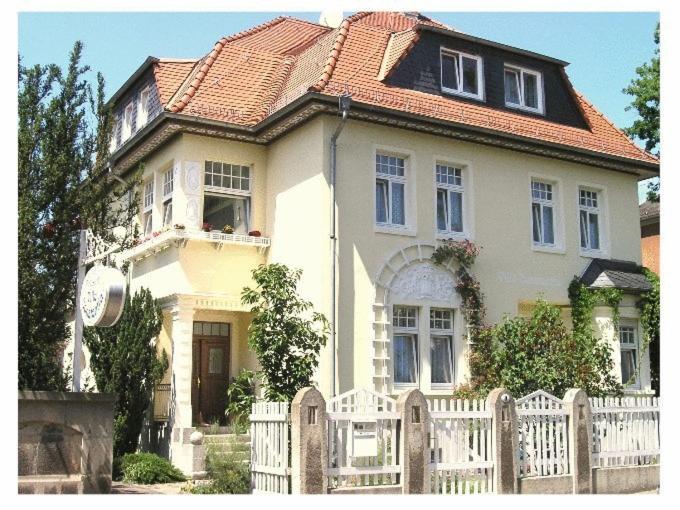 Hotel Villa Constantia Radebeul Exterior photo