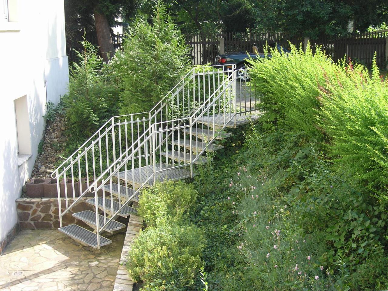 Hotel Villa Constantia Radebeul Exterior photo